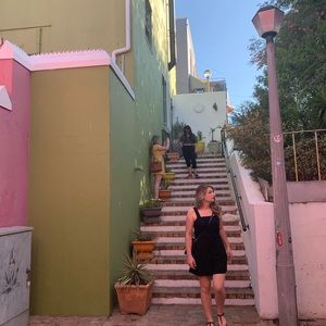 Meet your Posher, Laura